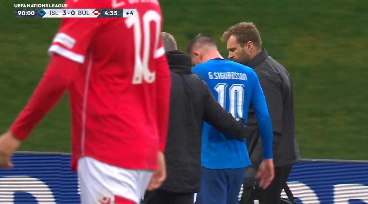 foet247europa's tweet photo. Gylfi Sigurðsson goes off injured #ISLBUL https://t.co/imDYtY6o0D