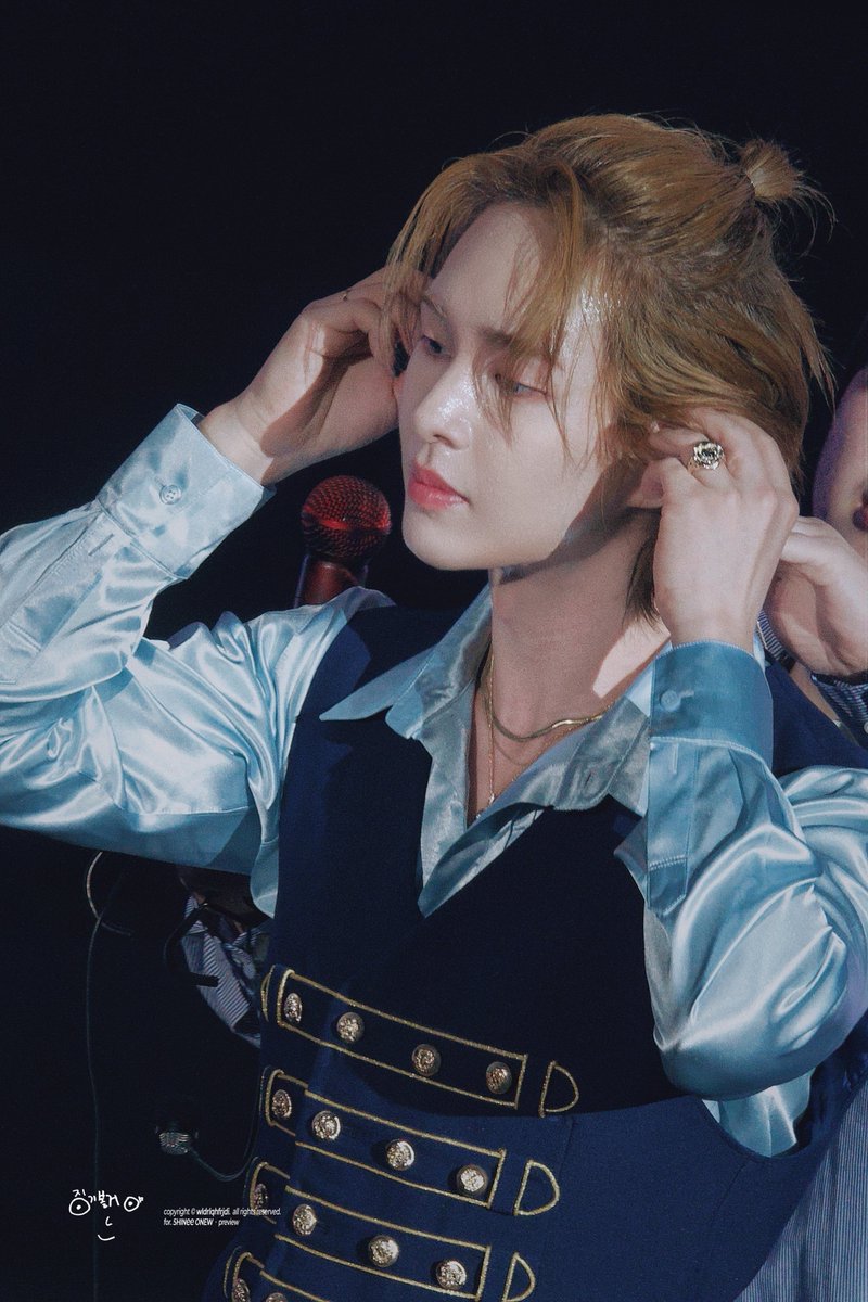 wldrlqhfrjdi's tweet photo. 261003 pre. #온유 #ONEW https://t.co/FA4SeEurQP