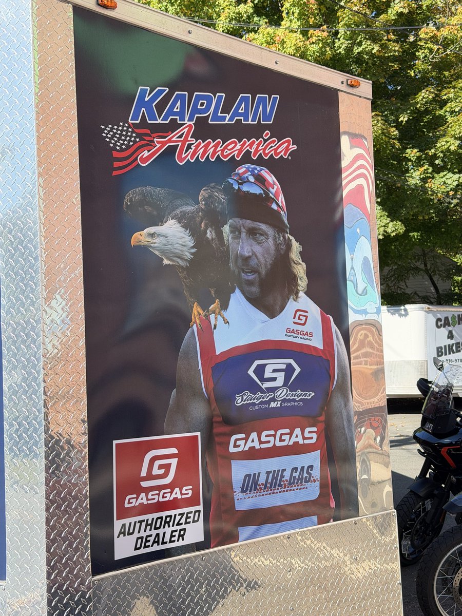 paradisoins's tweet photo. Amazing Grand Opening for Kaplan Cycles. We are grateful for our business relationship with the Kaplans https://t.co/k1qGux1f0N