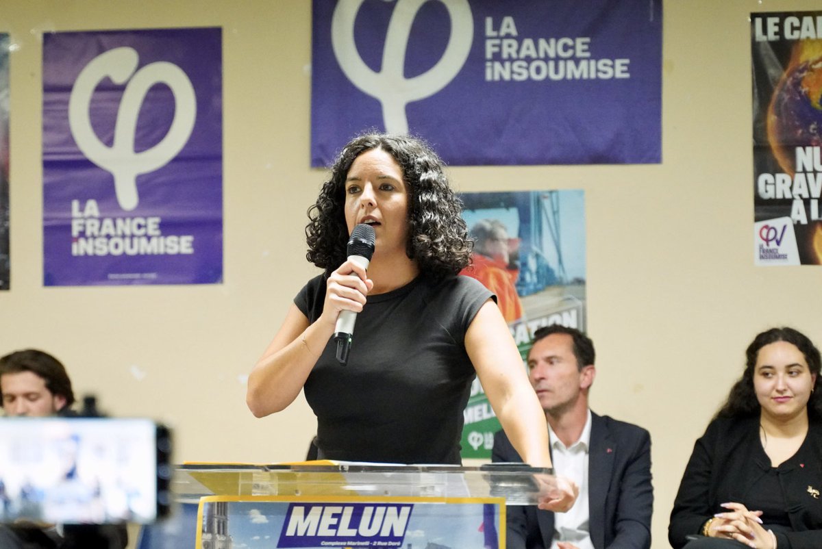 ManonAubryFr's tweet photo. Les lycéens ne sont pas manipulés, ils sont en colère.

Classes les plus chargées de l'OCDE, 4 000 postes supprimés à la rentrée et des lycées vétustes.

En 2027,  nous mettrons les moyens dans l’éducation et nous abrogerons Parcoursup ! https://t.co/DFkxrmmaET