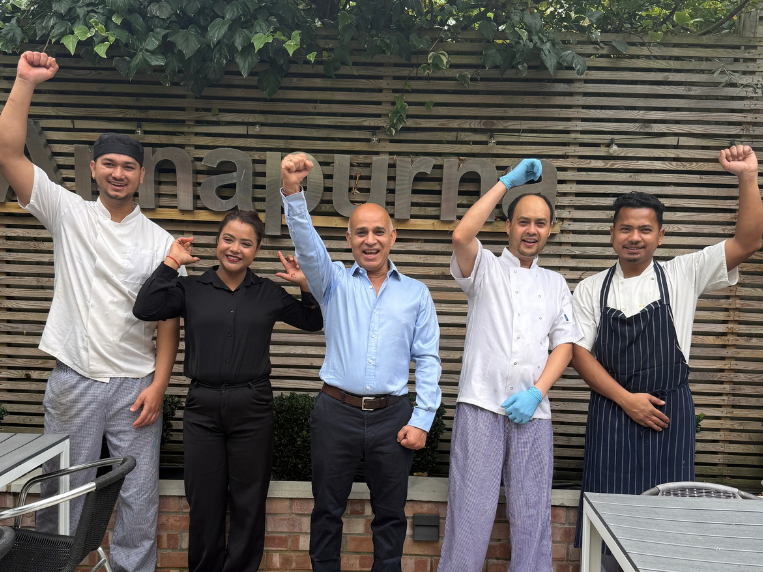 LBRUT's tweet photo. Amazing community effort in East Sheen 👏

Annapurna Nepalese Restaurant has raised £2,750 to support the relief efforts in Nepal following devastating landslides and flash floods in the country!

Read more here ⬇️
https://t.co/R5BOtBAmGb https://t.co/a5VCZPRxPl