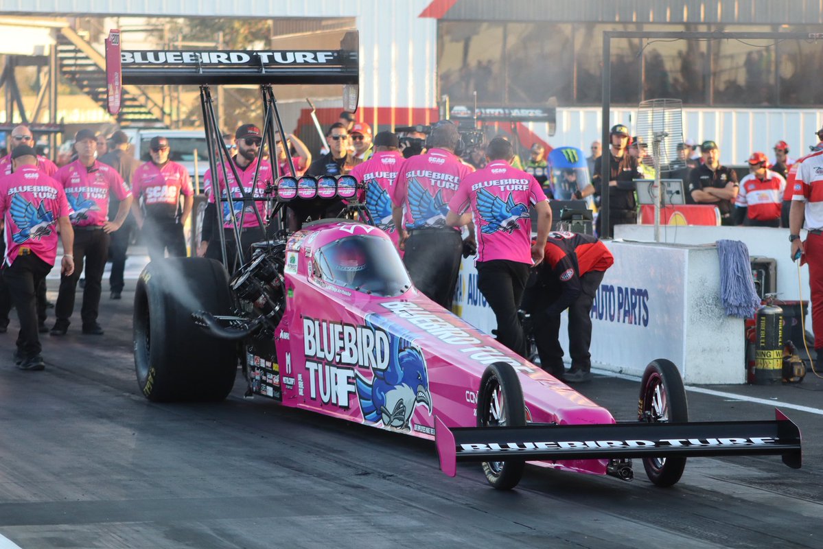 SCAGRacing's tweet photo. Q3 #MidwestNats Results:
Will Smith (@wsm1320) and the @BluebirdTurf Top Fuel Dragster overpower the track and run into tire smoke: 8.922 at 85.66mph.
@sp_tools_usa | @redlineoil | @SCAGRacing | @MayvilleMtl | @NHRA | @ScagPower | @WWTRaceway
#DragRacing #NHRA #TeamRedLine #TopFuel #Dragster
