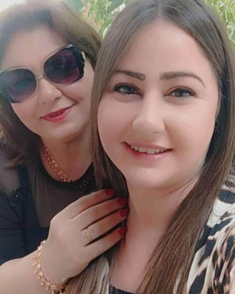 RimaHas's tweet photo. @BFMTV 2 femmes chrétiennes, Mary Abu Daoud et sa fille Maysa, ainsi que 2 femmes musulmanes, la docteure universitaire Yasmin Al-Bubu et sa mère. https://t.co/EelELddC7X