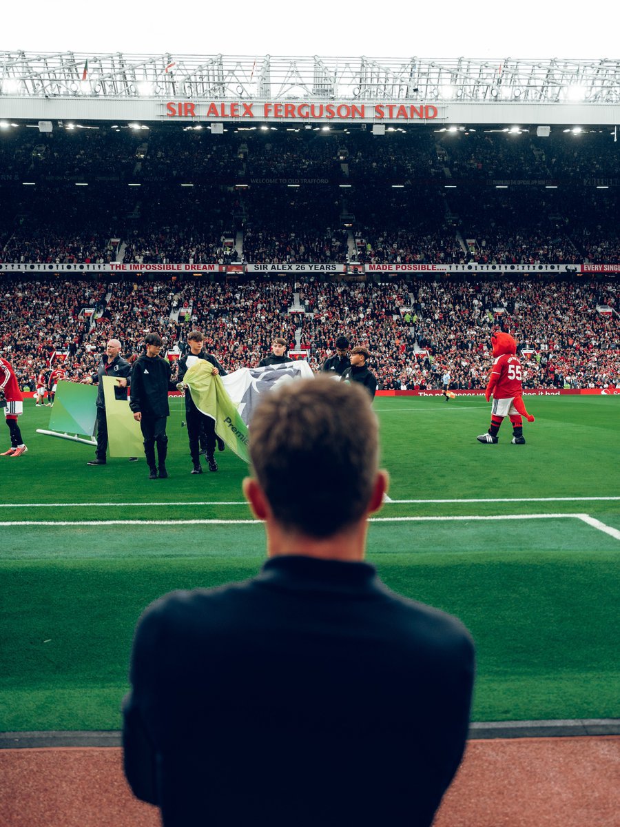 ManUtd_Es's tweet photo. Una semana para volver a la 
@PremierLeague ⏳ https://t.co/HccCYisROf