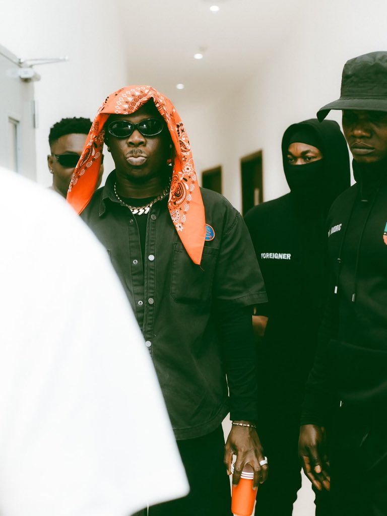 richdudegh_'s tweet photo. King Stonebwoy is back on the streets of the Capital. 🇬🇭! https://t.co/XFH3otrUGI