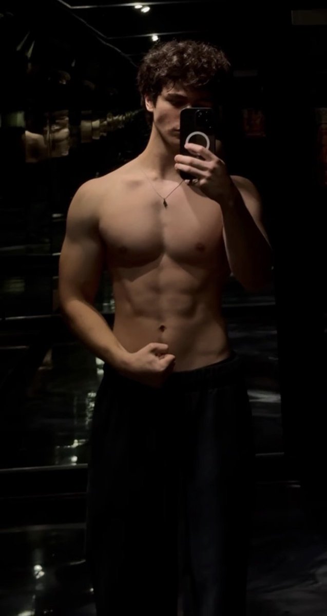 Michael10378373's tweet photo. 🥵🥵 https://t.co/jirvWo2vhp