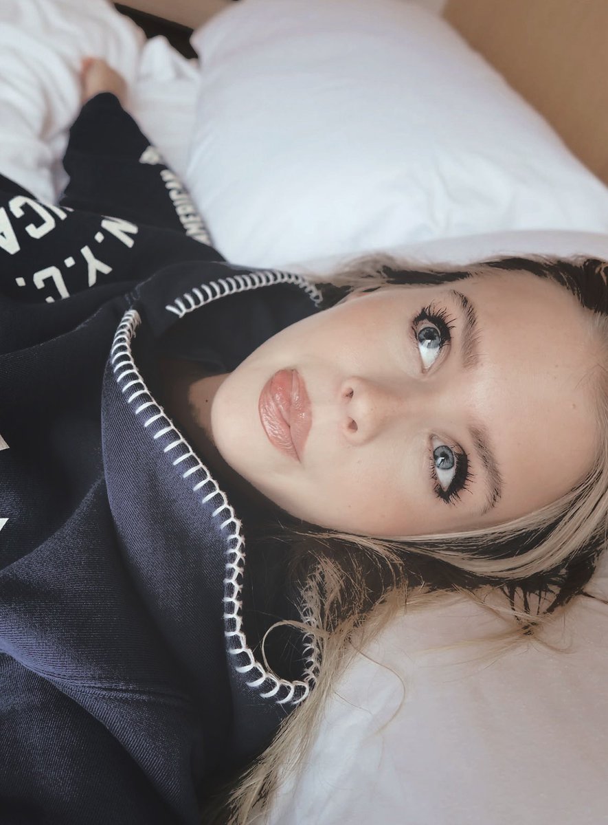 devotedtoyov's tweet photo. ⠀ᅠ⠀
              ˚✧┆ @𝐠𝐫𝐚𝐜𝐞.𝐢𝐯𝐞𝐫𝐬 𝑣𝑖𝑎 𝑖𝑛𝑠𝑡𝑎𝑔𝑟𝑎𝑚. 
                         “Don’t bring me to tears 
                when I just did my makeup so nice.” https://t.co/5XrDsr6REi