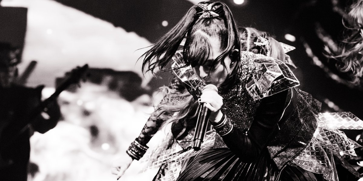 BABYMETAL_JAPAN's tweet photo. Phoenix was the final headline show of the North America tour! Thank you to everyone who came out 🔥
Did you catch BABYMETAL on tour? Drop a 🦊 and tell us which city you saw! https://t.co/MNgPhEoODC