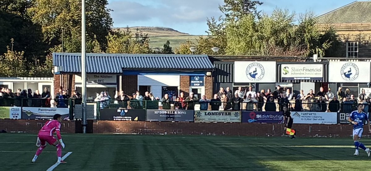 ianherbs's tweet photo. Glorious afternoon at Buxton, the highest football ground in England, with @germanocean for the FA Cup third qualifying round. @Buxton_FC 0 @SouthShieldsFC 2. Shields are a real force with the 1st Round Proper almost in sight. #facup https://t.co/iwbrs9854V
