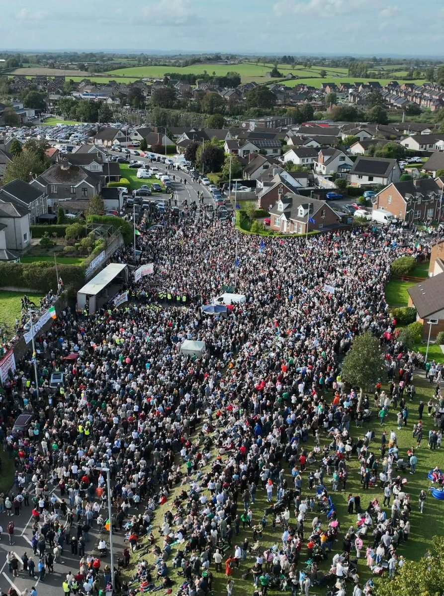KarenSethuraman's tweet photo. I love us as a people. 

We stand together for peace, determined not to return to our painful past. 

We want to build and pass on a better future for our children and grandchildren.

This is the best of us! 💚

@RhonddaBryant @HMcEntee https://t.co/RYINQFsxvI