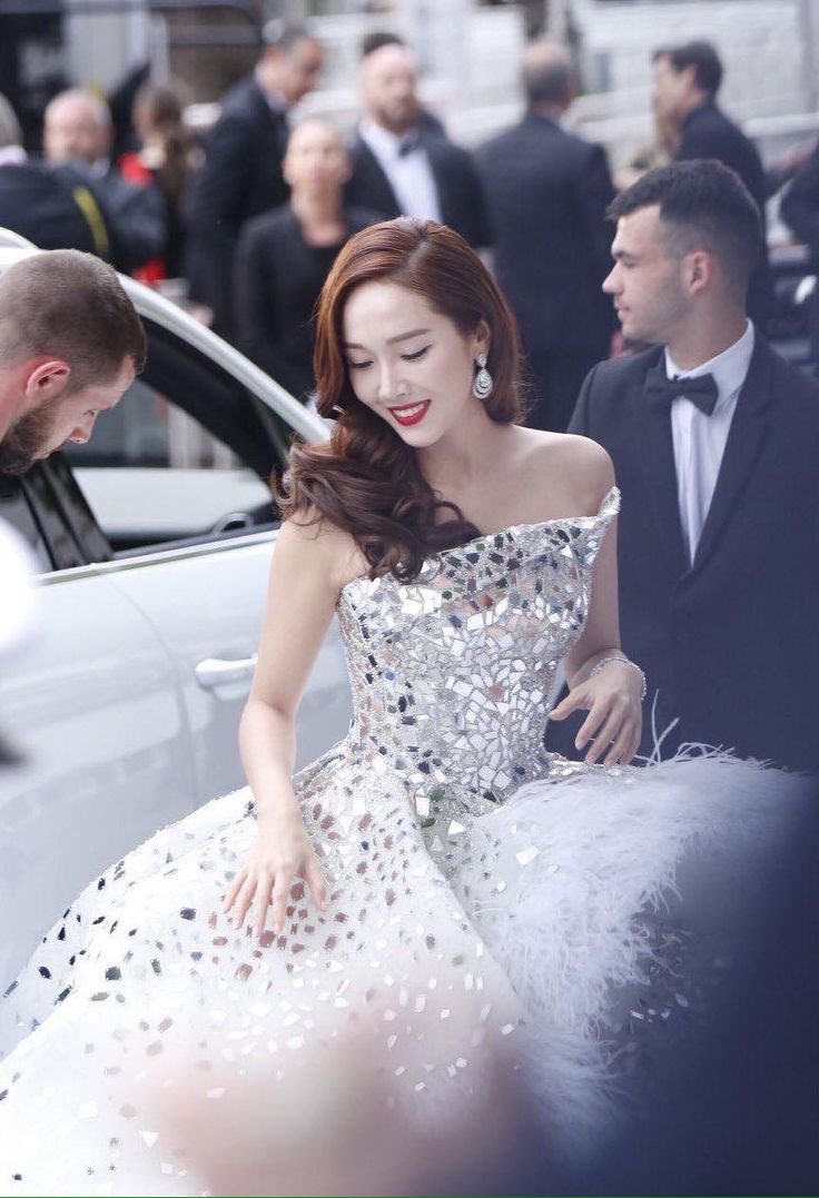 syjbase's tweet photo. Jessica Jung at 72nd Cannes Film Festival https://t.co/YUnftrCFoG