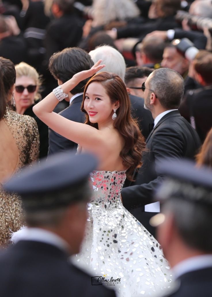 syjbase's tweet photo. Jessica Jung at 72nd Cannes Film Festival https://t.co/YUnftrCFoG
