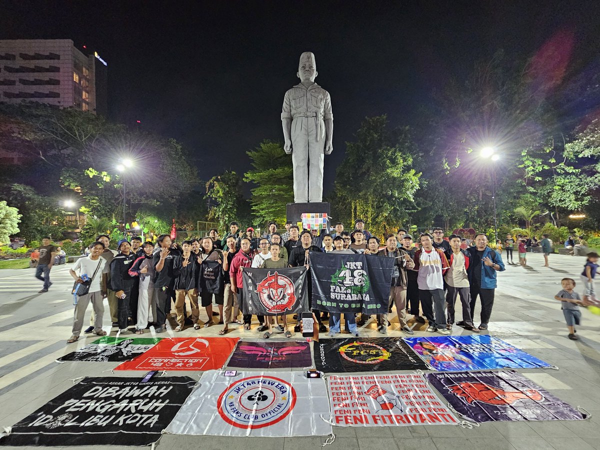 sby48timprojek's tweet photo. 1st Offline Gathering Road to JKT48 15th Anniversary Concert at Surabaya.

Link foto: https://t.co/M0i6a2kYd9

 #Surabaya48ProjectTeam #JKT4815thAnniversaryConcert https://t.co/eSUlLEnHf3