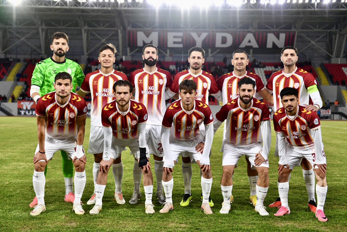 mybsporkulubu's tweet photo. Maç Sonucu:
Yozgat Bl Bozok 1-9 Malatya Yeşilyurt Spor https://t.co/nt0Qr13tw4