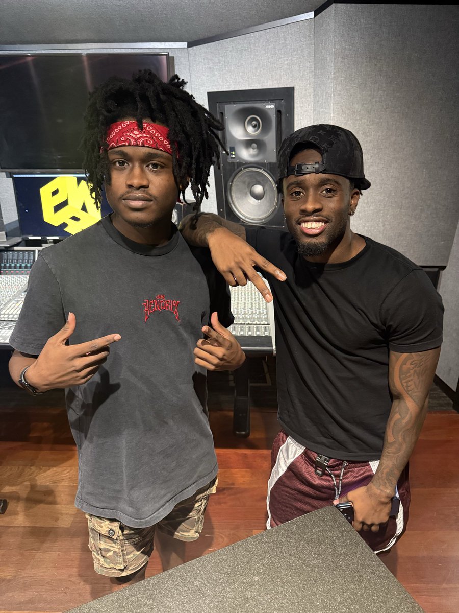 PatchwerkStudio's tweet photo. @KaiCenat stopped by Patchwerk to record his verse for the @AMPexclusive Cypher! 🎙️🔥

Ready to record your next track? Book your session at Patchwerk: 📞 404-874-9880 https://t.co/6M9QrdTdIO