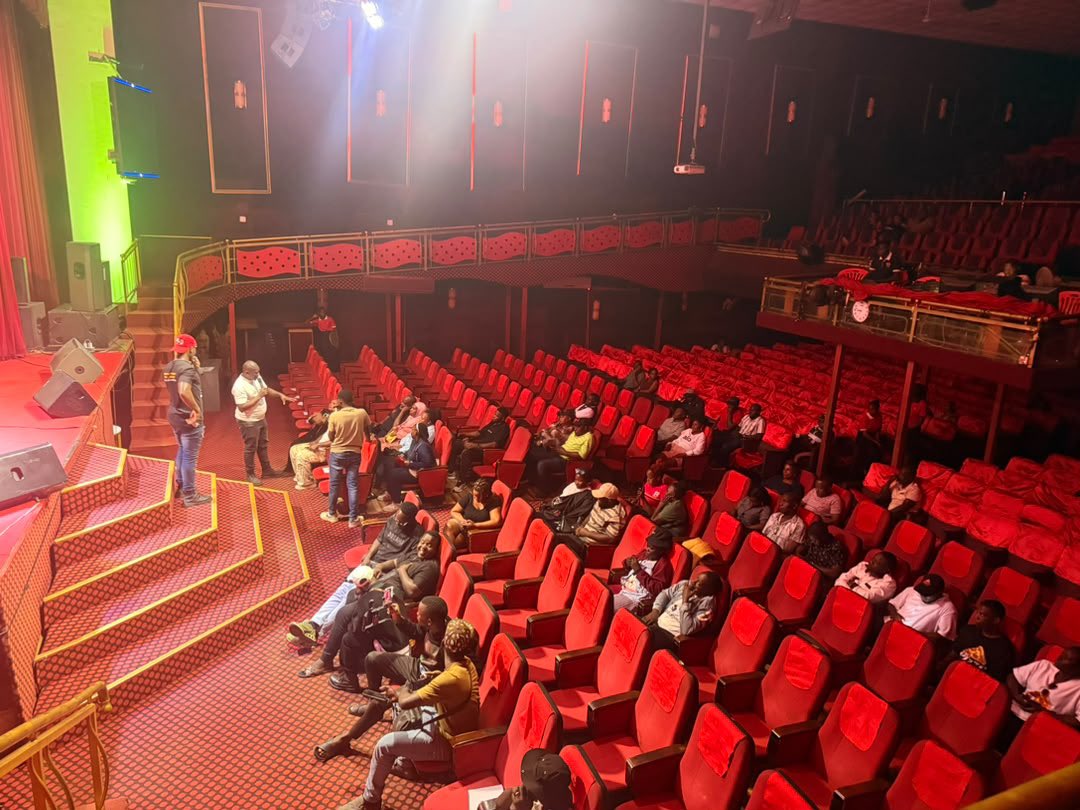 GalaxyFMUg's tweet photo. Legendary Comedian MC Kapale’s show is happening now at Theatre Labonita 🤯 https://t.co/fHldvNSIsM