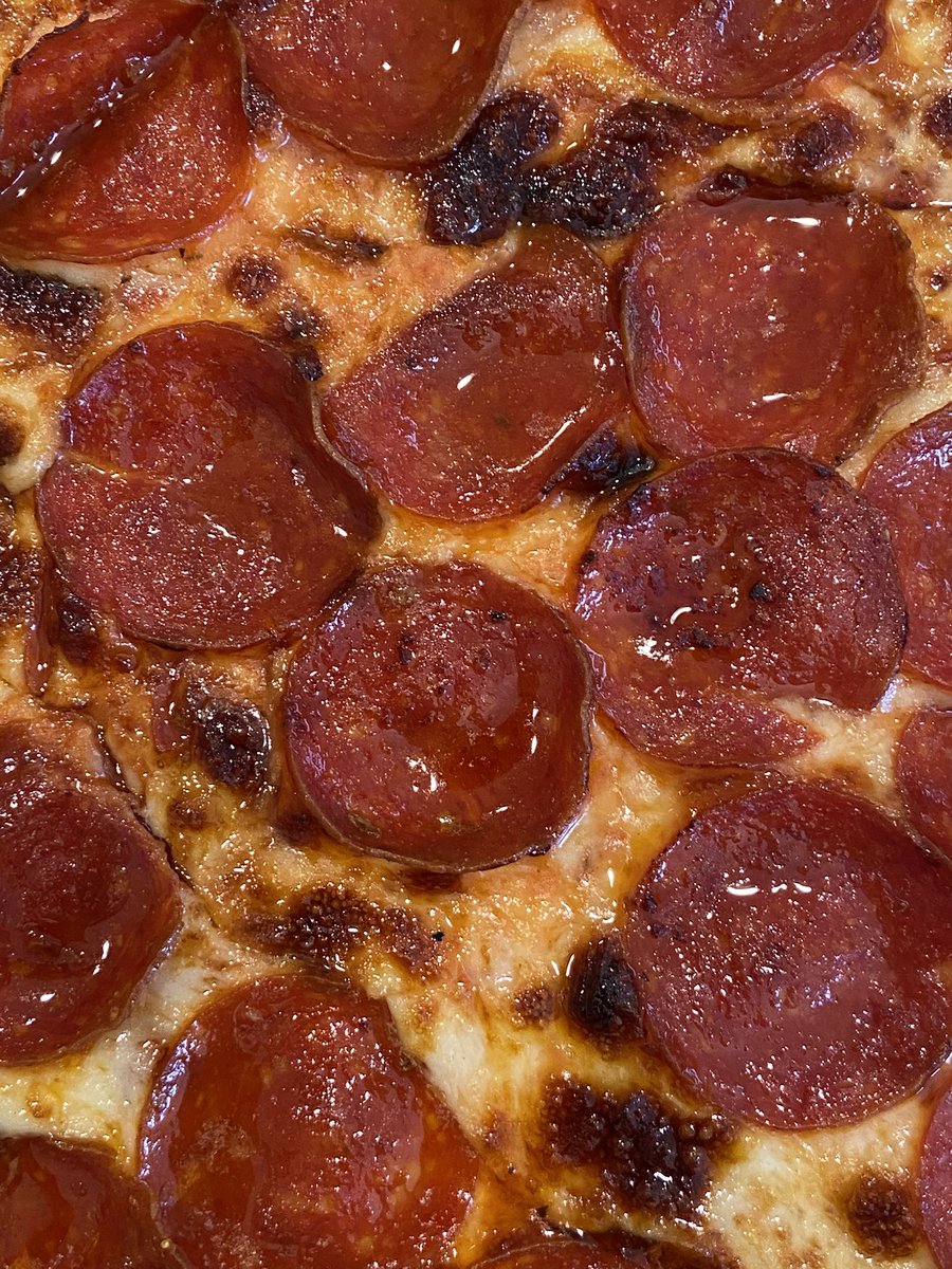bintcrubbs's tweet photo. Pizza is the best (to me) when you’ve let it sit out on the counter for like 15 minutes and it’s still warm but not scalding and the cheese congeals a bit and you can take massive cartoon sized chomps and it’s just all squishy and warm and delicious I love pizza https://t.co/fYmNcu6apG
