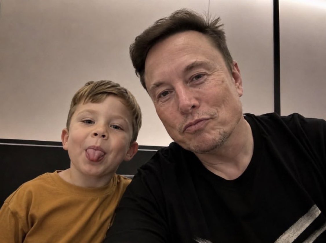 Elonupdatedt's tweet photo. A simple father-son moment ❤️

Some moments don’t need a caption—just a little love, a smile, and a “say hello.” 👋 https://t.co/K9LEeLKsWv