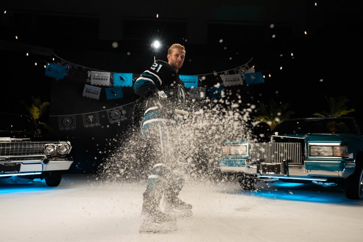SanJoseSharks's tweet photo. We're back in black tonight. 🖤 https://t.co/EEKYN2V94r