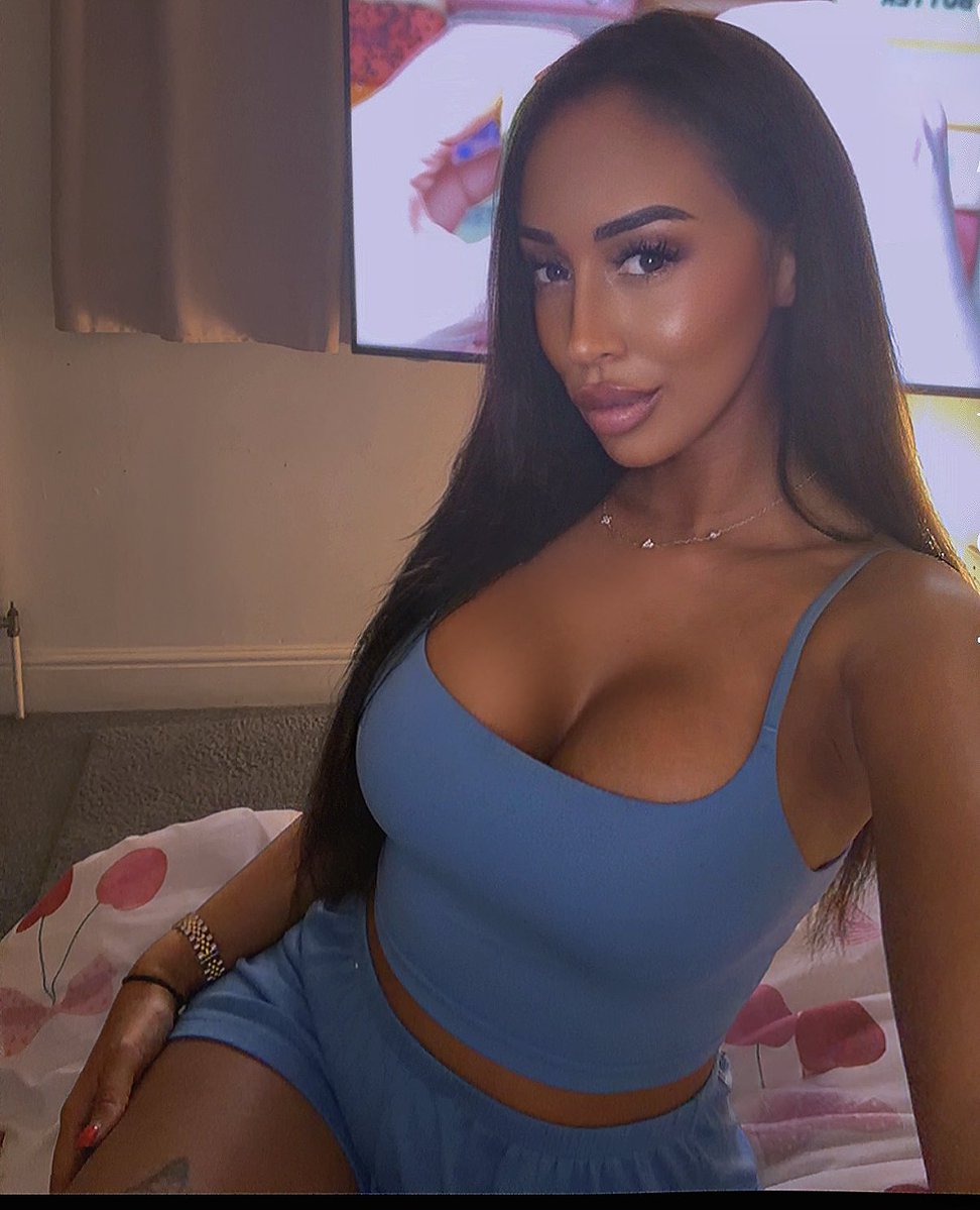 missjessicaxxo's tweet photo. Who’s weak tonight…. 🤪 https://t.co/XSmo1J6ttd