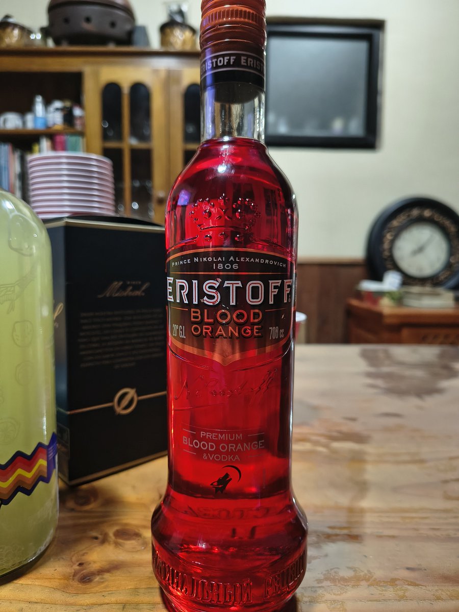 D_Wolfax's tweet photo. Tonight I'll drink some blood (and jagger) :3
awawawawa https://t.co/KNDhYGzl9e