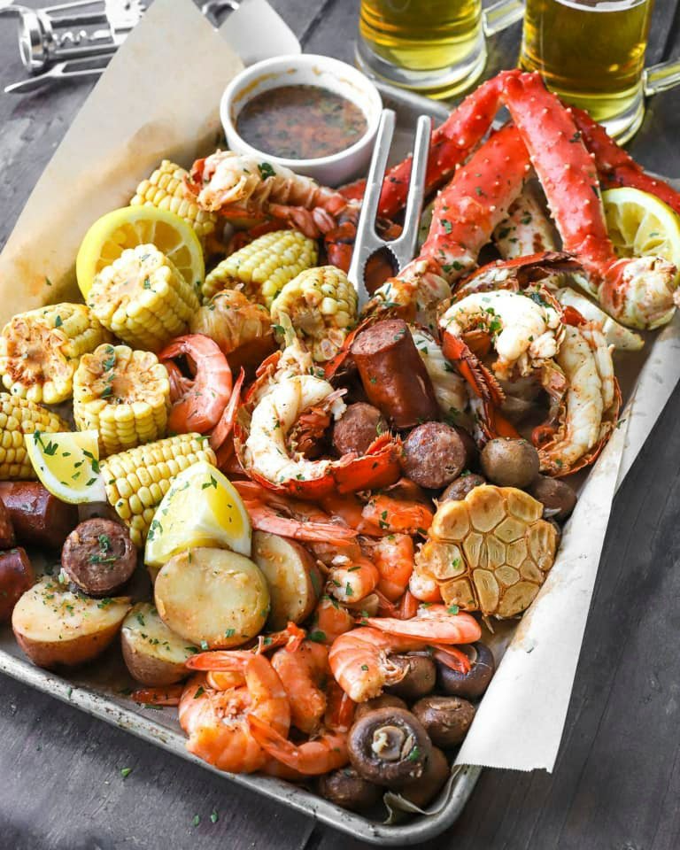 oelma__'s tweet photo. You were just served this platter of food, what is your first thought? https://t.co/0t8Irsg0sG