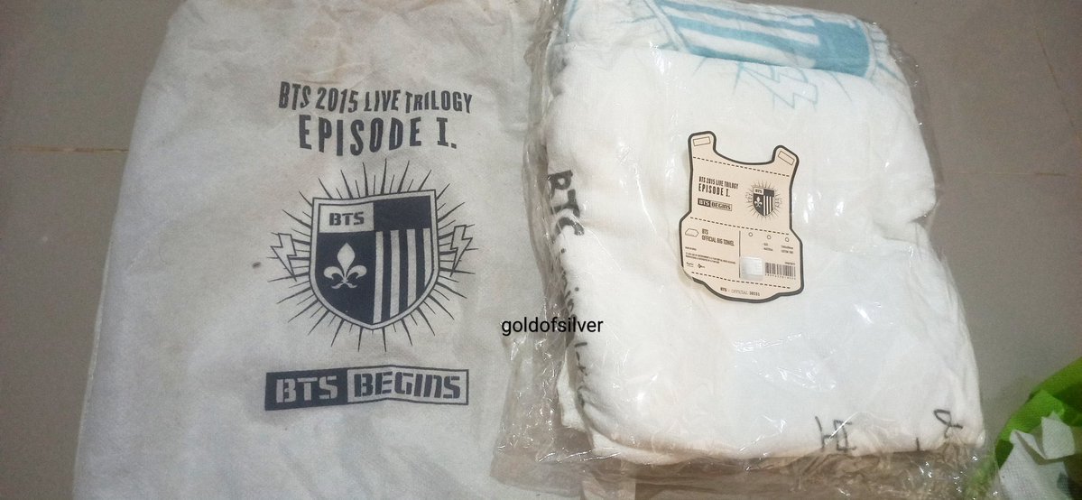 goldOFsilver's tweet photo. WTS merch BTS Begins idr 200k. 
Aseliikk ga pernah dipakai✨
Lokasi : Jakarta 
Mau #cod ? Boleh
Mau #tf ? Boleh

#wts #bts #bangtan #merch #zonauang #BU #merchandise https://t.co/L7SbkB861P