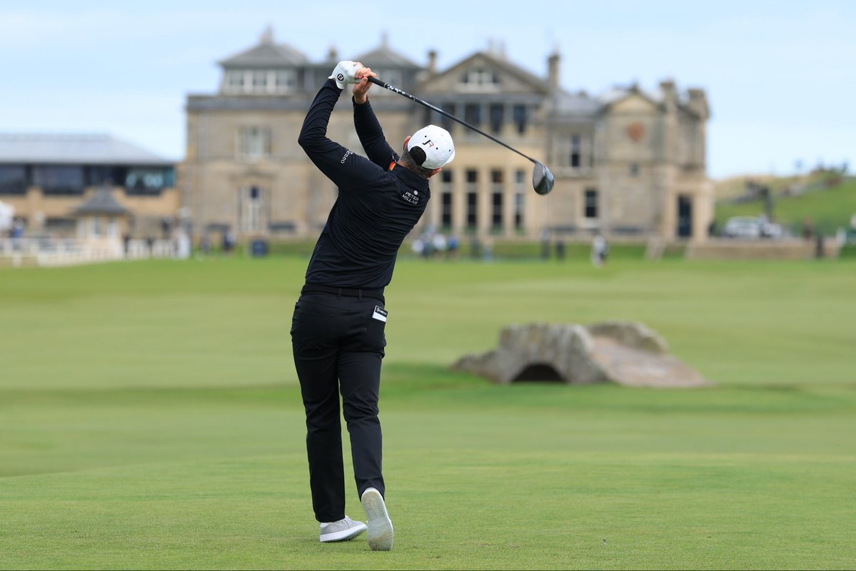JustinRose99's tweet photo. Always a special walk around the Old, thank you @cutmaker for another fantastic @dunhilllinks 

Great seeing the course ahead of the @TheOpen next year…. next stop 🇪🇸 https://t.co/vamZdUEyXo