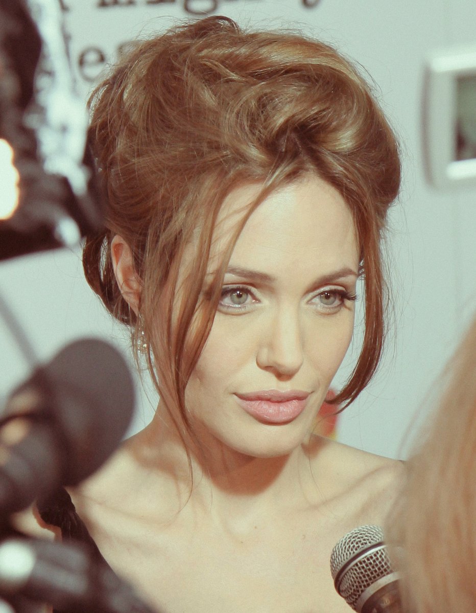 Unbroken79's tweet photo. A Mighty Heart Premiere (2008) https://t.co/zKZrDYZQfD