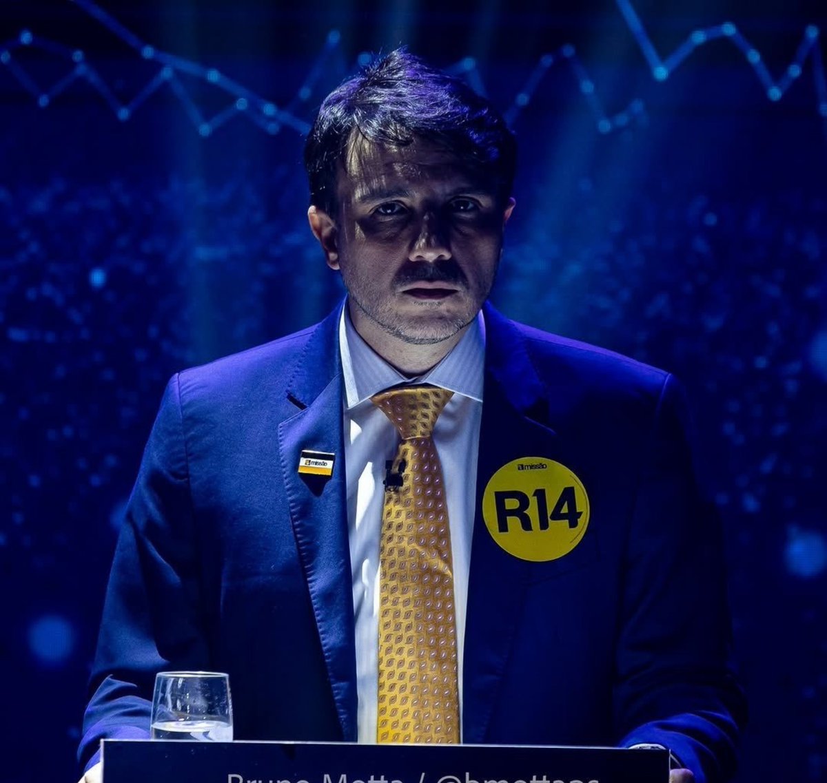 santosrenan69's tweet photo. Não,

Falta 1 dia para Renan Santos perder a eleição https://t.co/2vnhTbYtGt