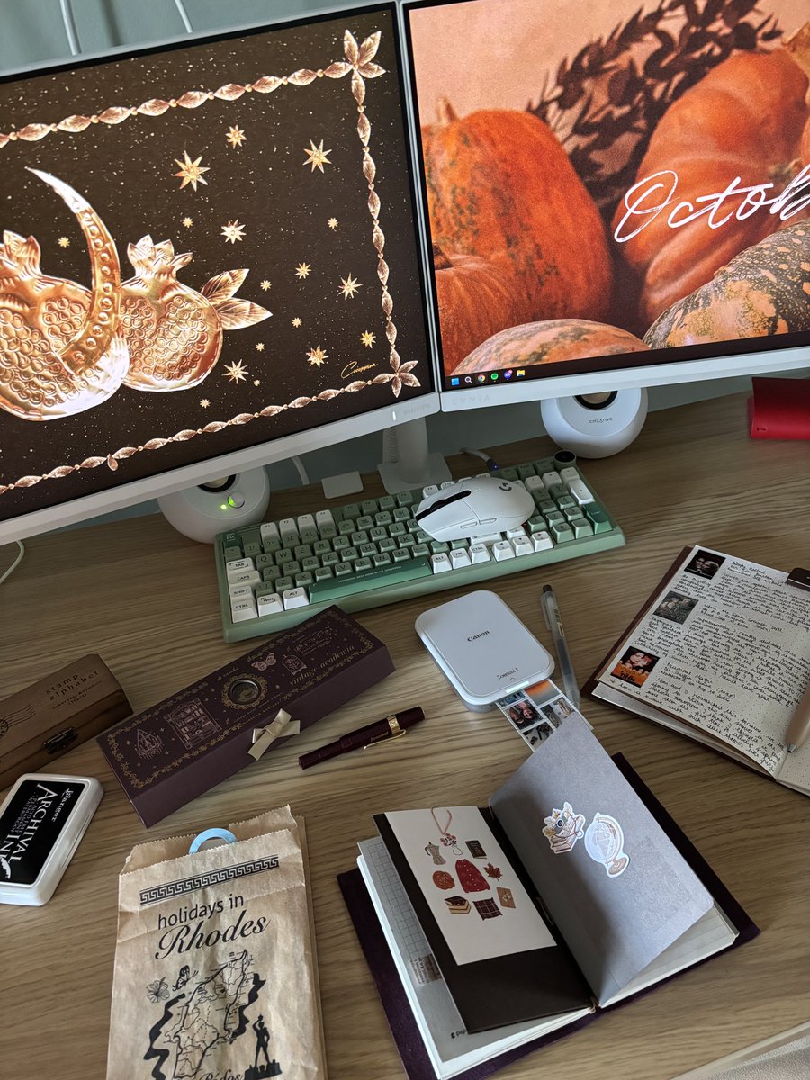 musedecay's tweet photo. i’m afraid journaling is taking over my life https://t.co/SAtQ20BXrC