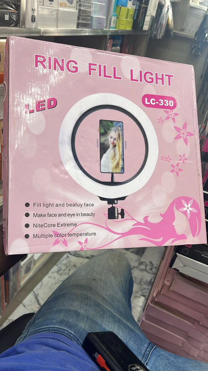 DIAOUNE_Shop's tweet photo. Ring Light + trépieds : 15.000

Promo AirPod Pro 3 / AirPod 

Ventilo Clim : 8000

Ring Light charge : 10.000

D’autres produits disponibles en magasin https://t.co/de0o5Xn1DK

782930278 : 789499811 

Retweet apprécié ❤️🔥 https://t.co/ZGxzPCHoXW