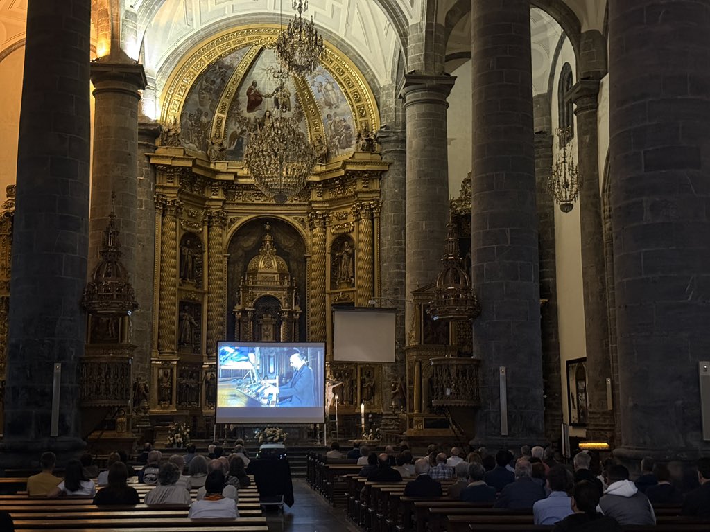 Azkoitikoudala's tweet photo. Miriam Hontana biolinistak eta Daniel Oyarzabal organistak ireki dute XXVII. Organo Erromantikoaren Nazioarteko Zikloa. https://t.co/mqB7S3tjB1