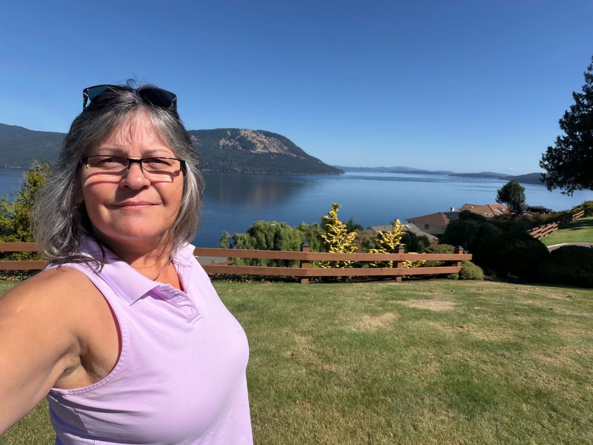 LauraCurtis111's tweet photo. Embrace the nature ❤️🌹.
Have fun while you can. Love and hugs 🥰 https://t.co/6Lp2pepefd