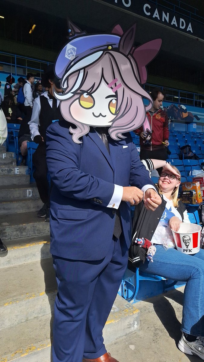 cheese_kra52363's tweet photo. Fancy Mambodoro dressed up for an occasion

#doro 
#doronation https://t.co/Ii2kwNS4TK