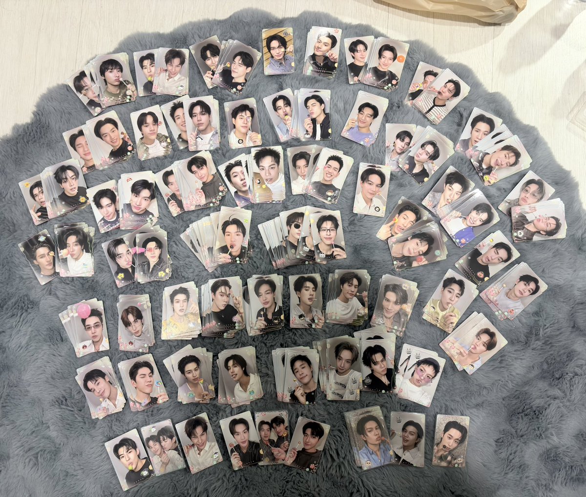 mellochucream's tweet photo. WTS การ์ดมีครบทุกคนทุกคู่

รับหลายใบลดได้นะคะเลือกดูได้เลย ราคาตามตาราง แ‼️

F2F AT FANIVAL / ship 50฿ 
#GMMTVFANIVAL2026HappyFamily
#ตลาดนัดgmmtv https://t.co/HGzWO0GbPk