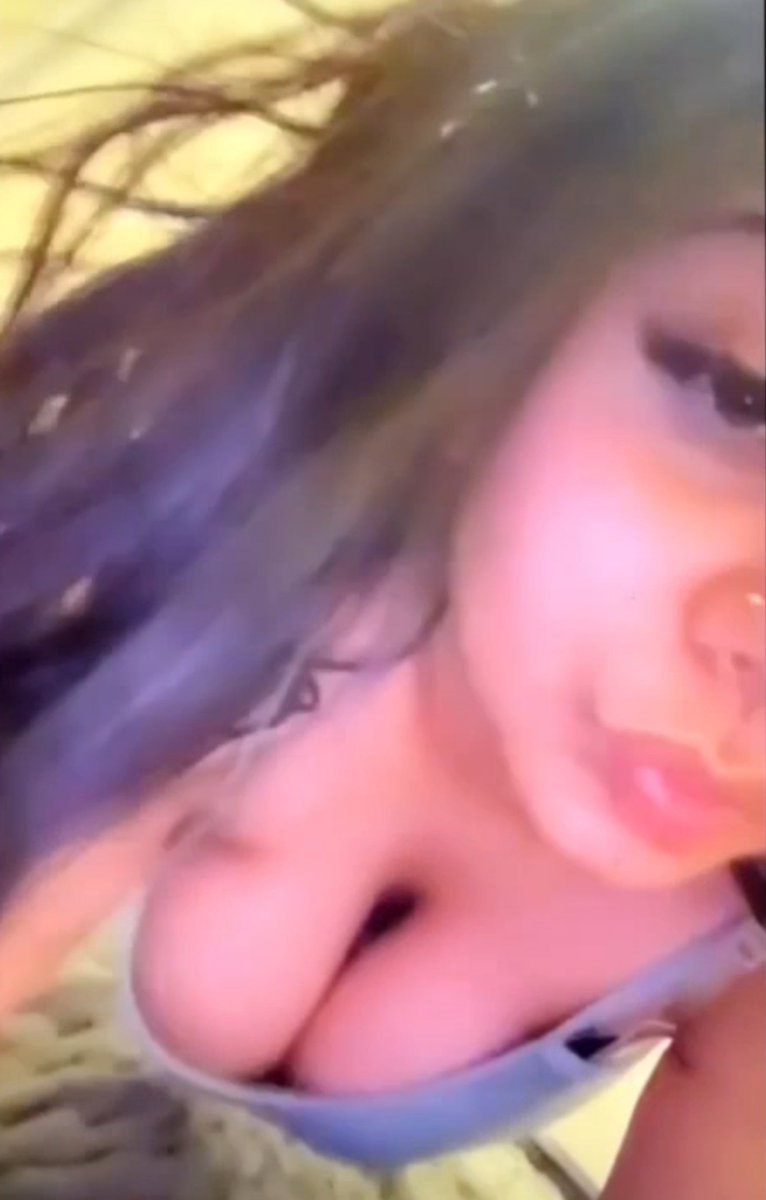 jamjimeccb's tweet photo. Fat titty hijabi leaked #hijabi #leak #busty https://t.co/wwCAquj0ST