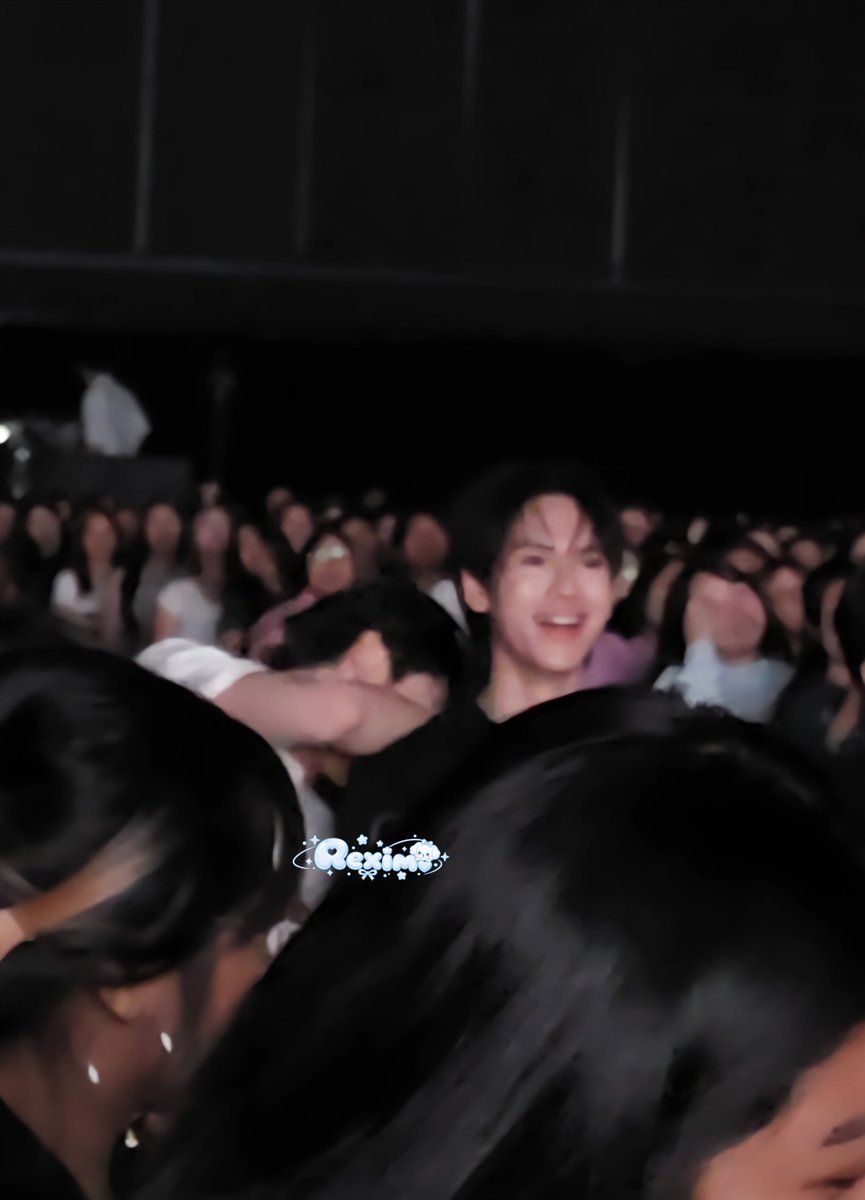 ilyastryu's tweet photo. What's gonna be his reaction when they kiss 

MR FANBOY CHAPTER 6
#MrFanboyEP6 https://t.co/wj6ck7dvwH