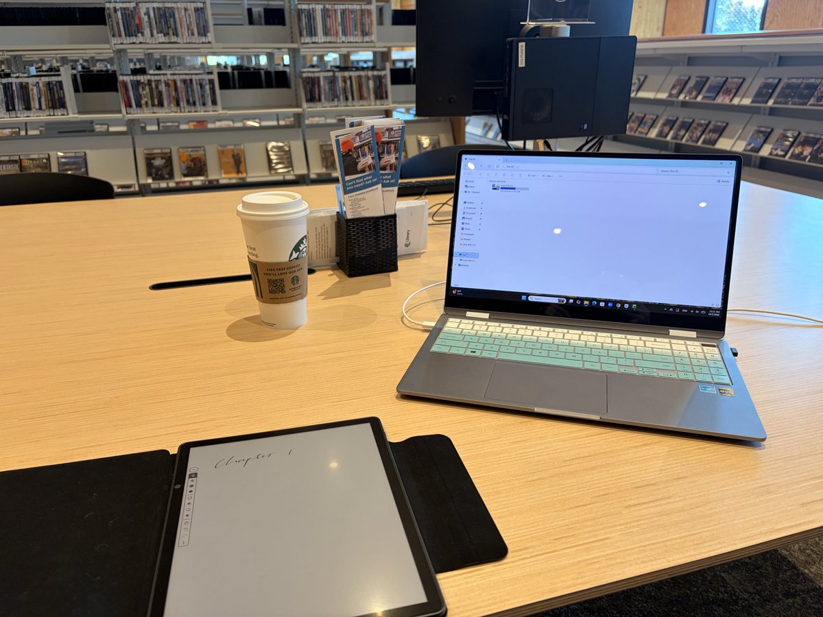 Seanlearnstw's tweet photo. Ready to brainstorm in the library. https://t.co/m6R1joIqW8