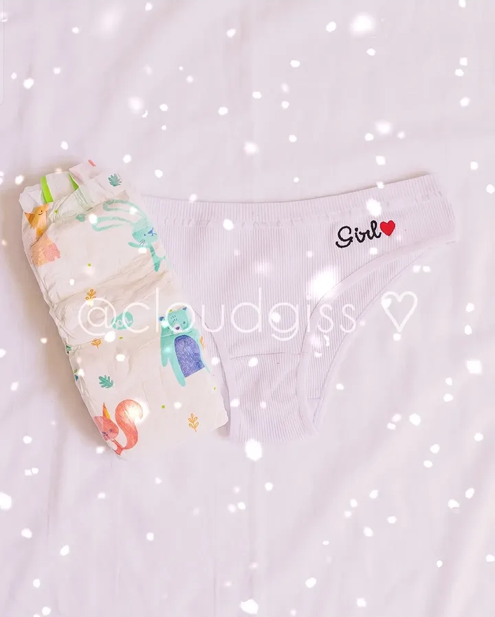 cloudgiss's tweet photo. Which one would you choose for a day of cuddles? 🍼🎀💕
.
#CuteAesthetic #panolini #SoftGirl #GirlyVibes #CuteThings 🎀✨ https://t.co/6VLRAx3wLf