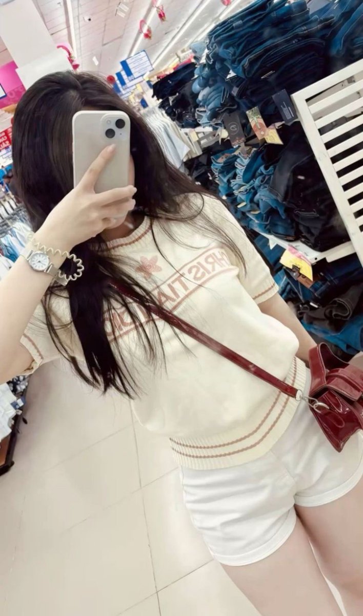 LesNowack's tweet photo. "👀 เบื่อรูทีนหลายขั้น ลองปรับให้ง่ายขึ้น
เนื้อบางเบา เกลี่ยง่าย ทาแล้วผิวดูนุ่มละมุนขึ้น พร้อมแต่งหน้าต่อได้✨
ช่วยบำรุงผิว พร้อมช่วยดูแลผิวจากแสงแดดในทุกวัน☀️🤍

สนใจทักมา : 𝐋𝐚𝐝𝐲𝟐𝟐𝟖𝟐

https://t.co/qW5M7v10bO
#รับงานนครสวรรค์ #นครสวรรค์
ว่าง
.. นครส��รรค์ พยุหะคีรี https://t.co/tGmqLfi6Wp