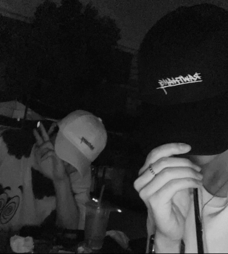 yunjinziip's tweet photo. 260410 💬 #SANGWON plus chat update

🥀: me and leo hyung sharing a room together 
🥀: we are celebrating something
🥀: ㅋㅋㅋㅋㅋ 
🥀: i just wanted to share a picture https://t.co/M151KWO5kq