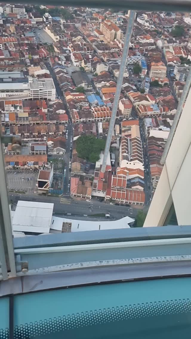 rujeet's tweet photo. Penang Hill Observatory promotes astronomy research and public education. Its observatory deck offers panoramic city views and a prime spot for stargazing and astrophotography. https://t.co/LGHZiJzxIK