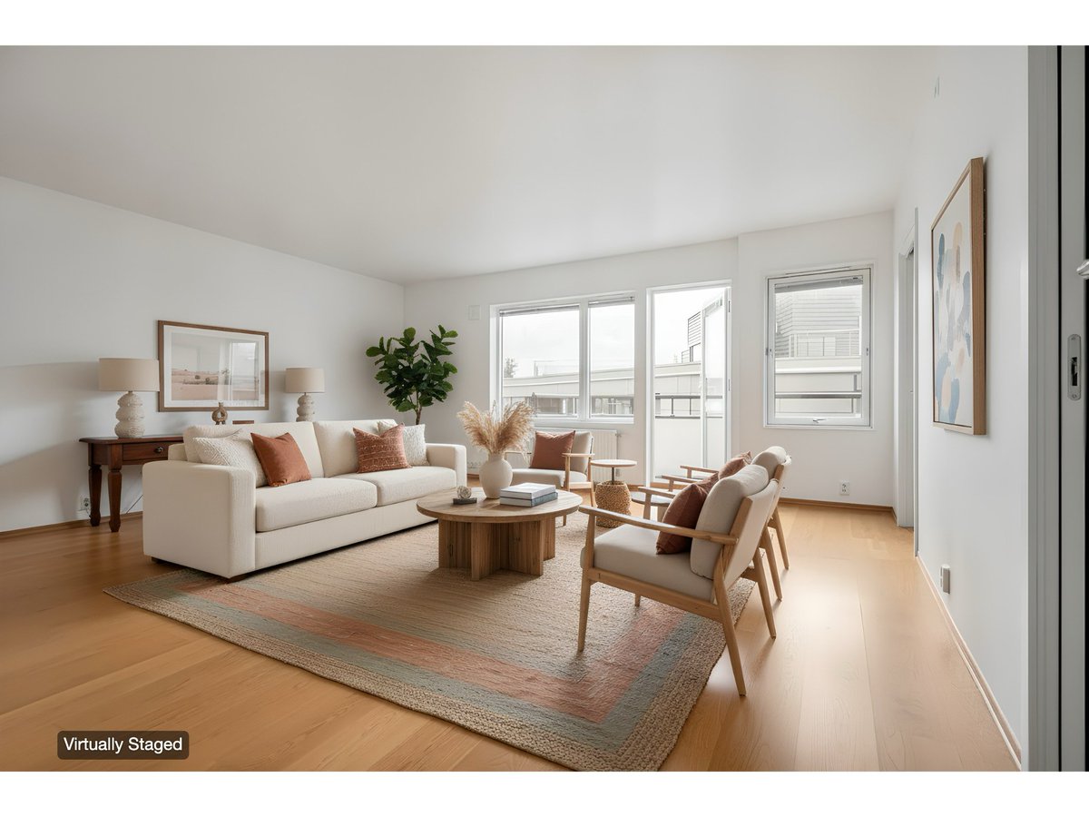 jordansEngine's tweet photo. Day #4 of my #aivirtualstaging challenge (1 room/day). 

I asked Gemini for a random interior decision style to try, and got: Desert Modern. 

I actually think it kind of works well here, especially combined with a transitional base style. Feedback is very welcome!

#realestate https://t.co/HmP4JImpBG