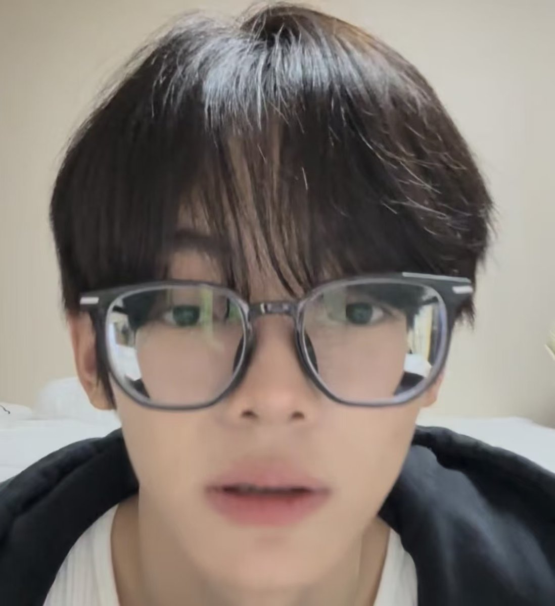 vanserny's tweet photo. @hanlove10 화이팅 https://t.co/pkfdzVeFY2