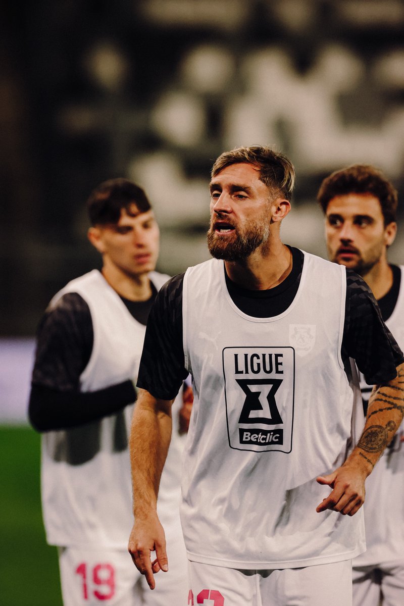 AmiensSC's tweet photo. 🔥 Les corps chauffent, les esprits se concentrent.
#ASCFCVB ‣ 20h45 https://t.co/9keibmvO7m