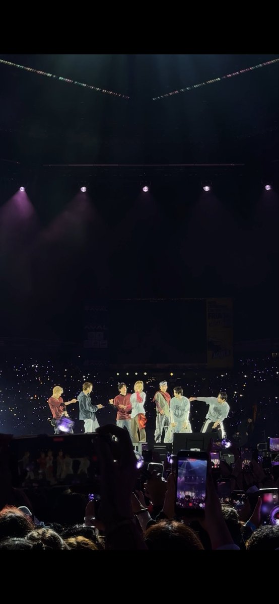 Alison_BTS's tweet photo. #BTS_WORLDTOUR_ARİRANG_BOGOTA 
El mejor día ❤️‍🩹 https://t.co/2tKEuzIJJ7