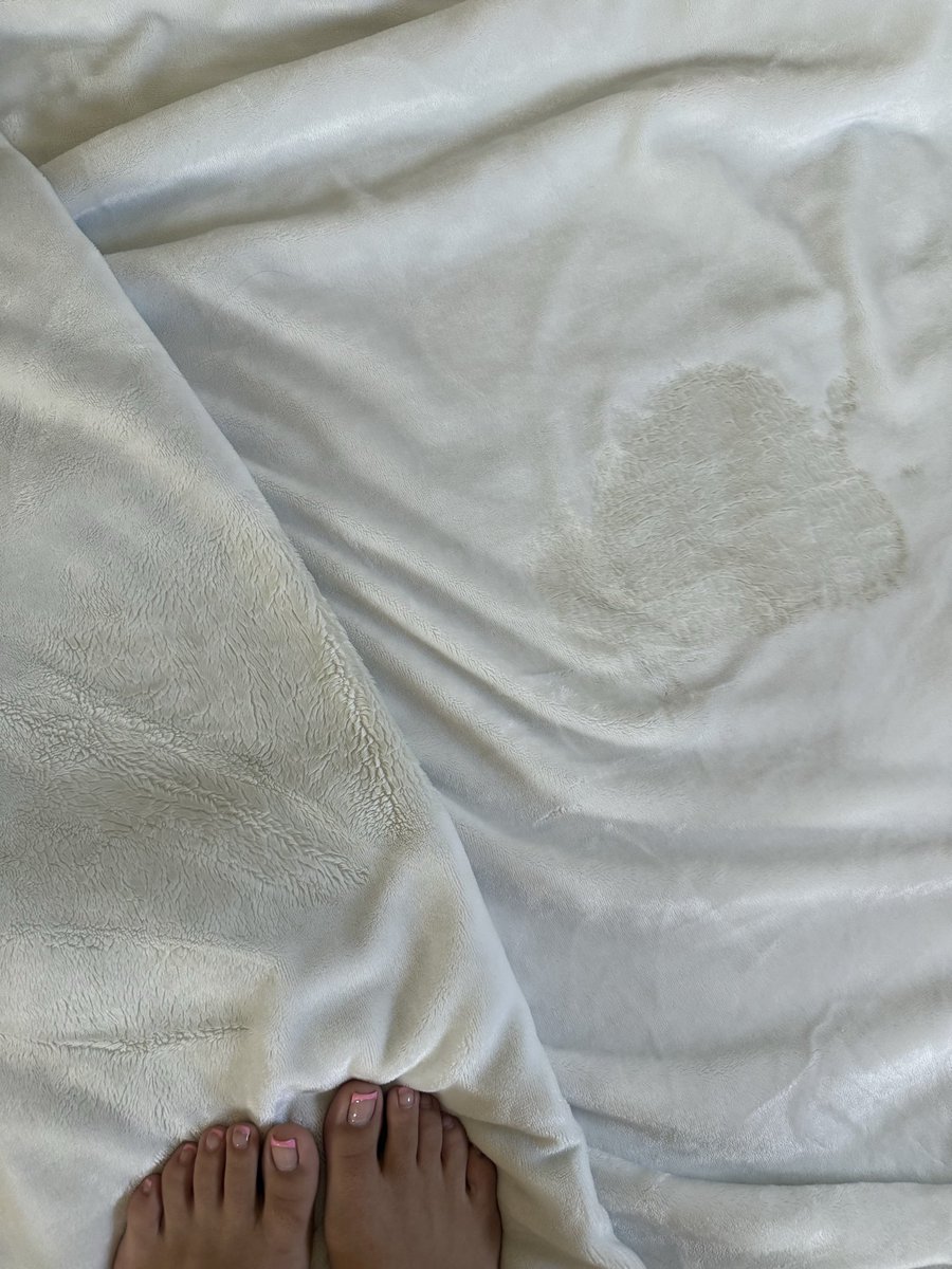 katieskissess's tweet photo. love making messes๐ฆ๐ #wet #tapn https://t.co/TxK5xf6aad