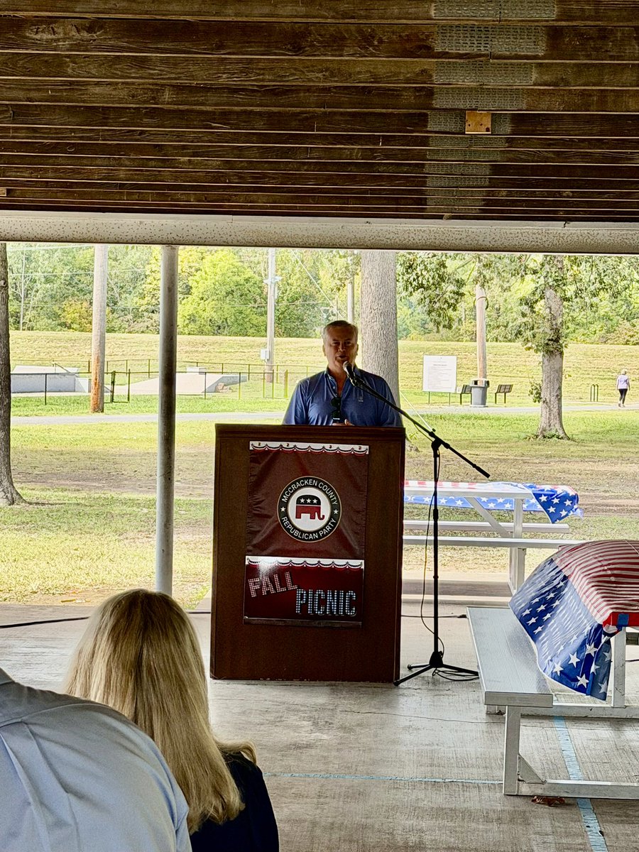 JamesComer's tweet photo. Visited Paducah Cooperative Ministry to learn more about their successful model to help the working poor, celebrated Oscar Cross Boys &amp; Girls Club expansion w/Sen Rand Paul, and spoke at McCracken Co GOP picnic #KY1 https://t.co/GQMce5MxZo