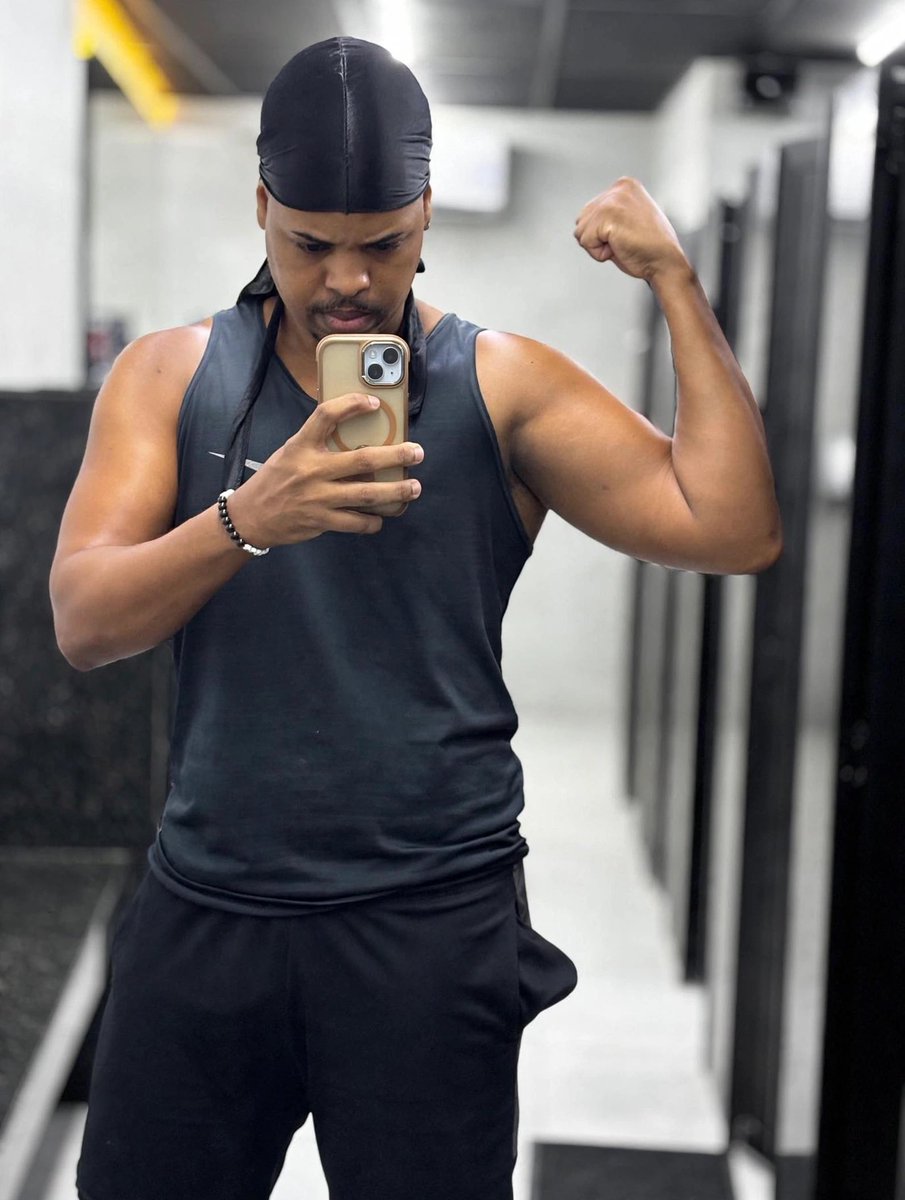 Mailson85286129's tweet photo. Sábado tbm foi dia💪🏾 https://t.co/rCKSJGA6sl